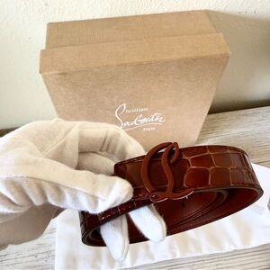 New Christian Louboutin patent leather women belt with CL Logo buckle, size 85cm